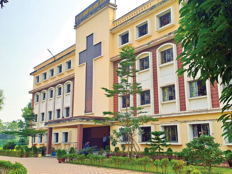 Love without borders: The Greek nun who embraced the children of Calcutta